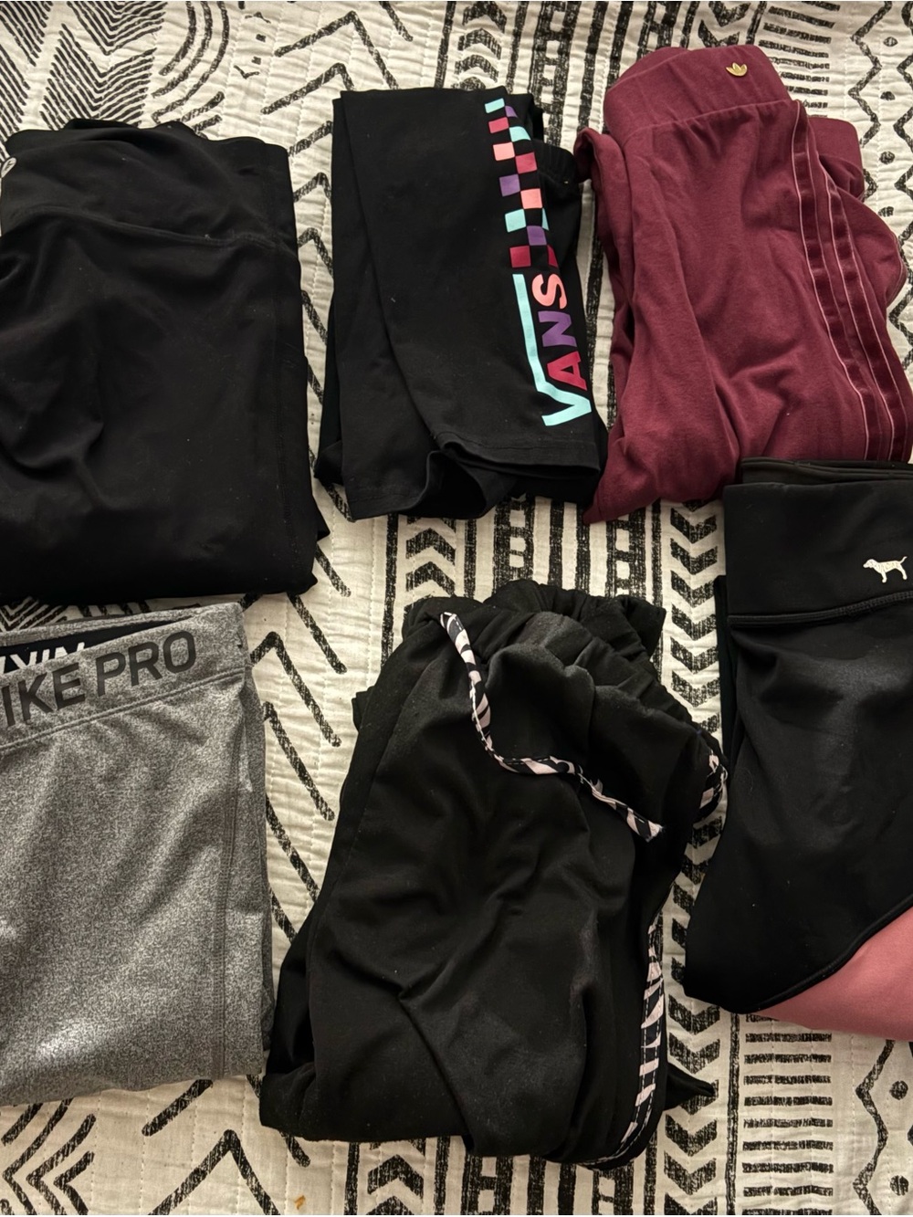 6 pair of Brand Leggings Bundle